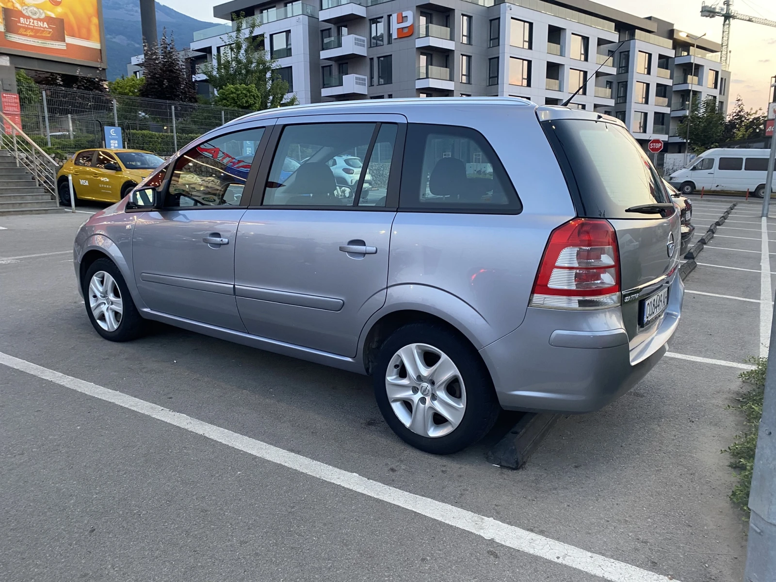 Opel Zafira 1.9 CDTI Един Собственик 6+ 1 - изображение 4