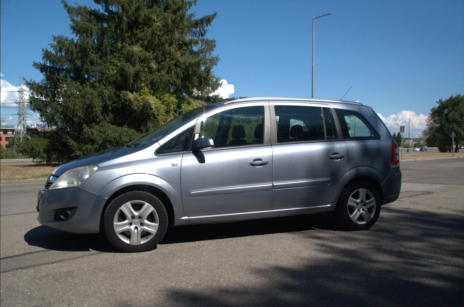 Opel Zafira 1.9 CDTI   6+ 1 | Mobile.bg   7