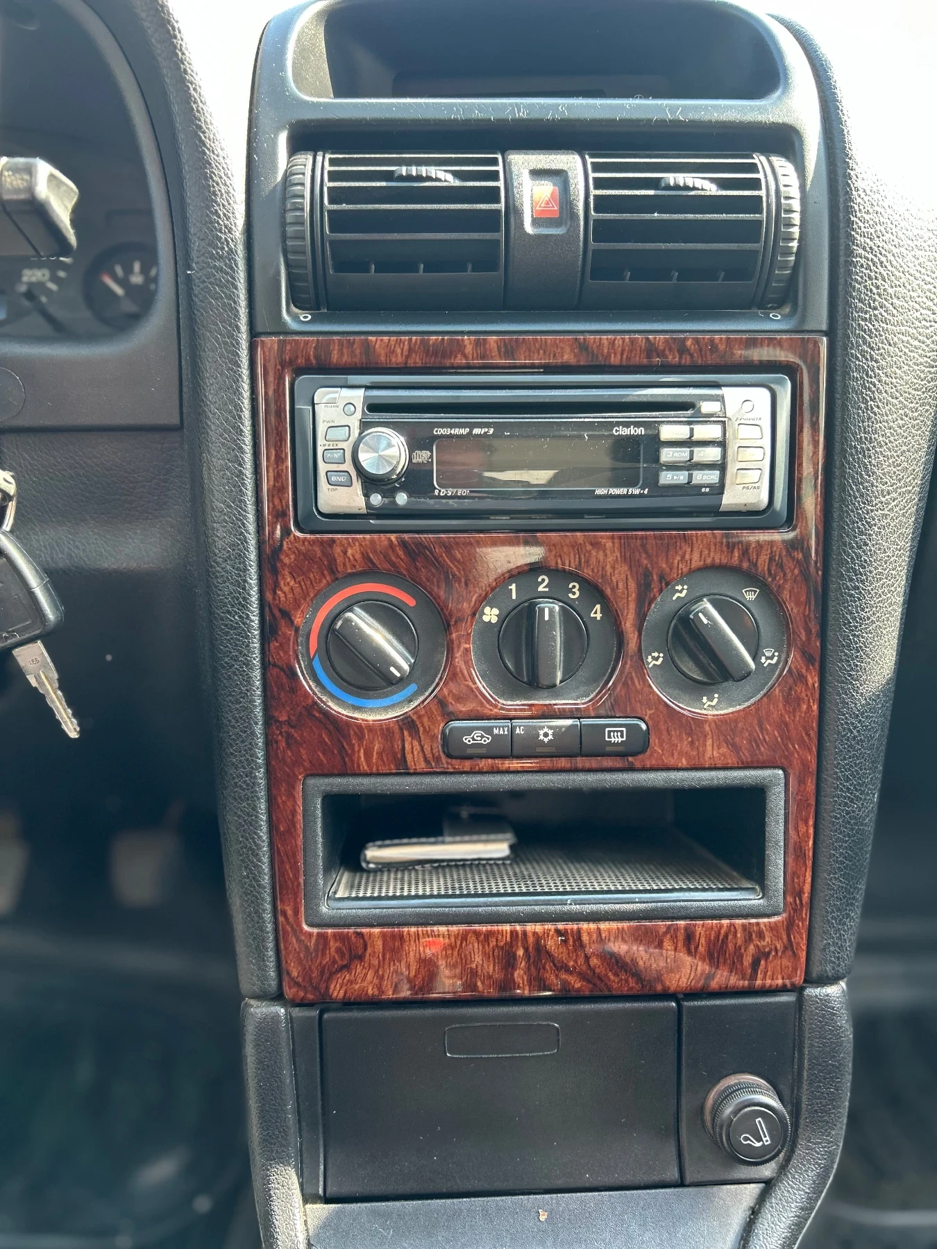 Opel Astra 1.7 TDI ISUZO | Mobile.bg — изображение 15