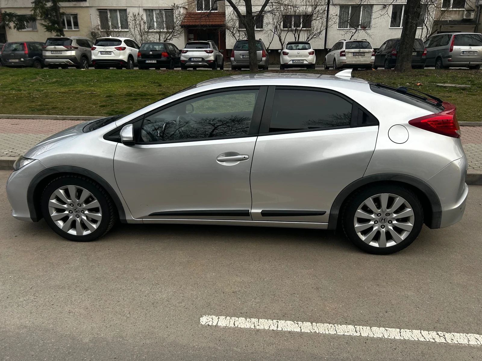 Honda Civic 1.8 Automat CH - изображение 4