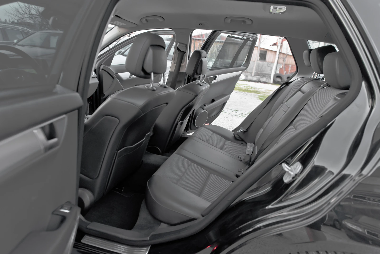 Mercedes-Benz C 200 2.2 136ks automat face, снимка 9 - Автомобили и джипове - 53791296