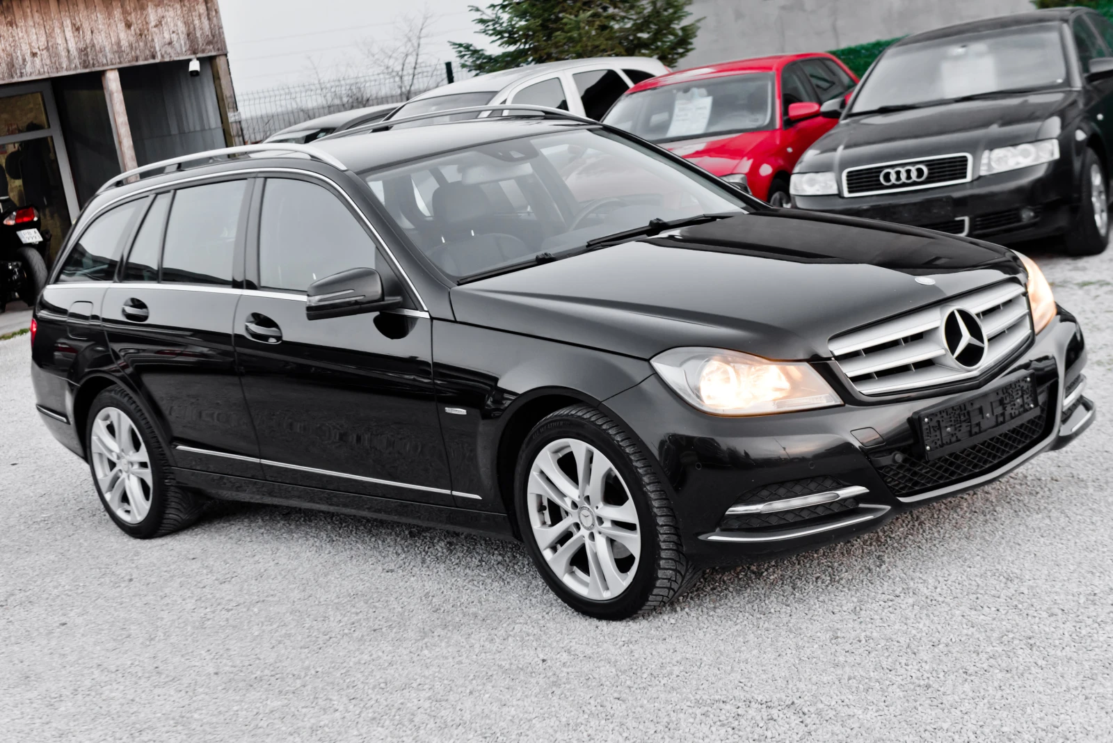 Mercedes-Benz C 200 2.2 136ks automat face, снимка 4 - Автомобили и джипове - 53791296