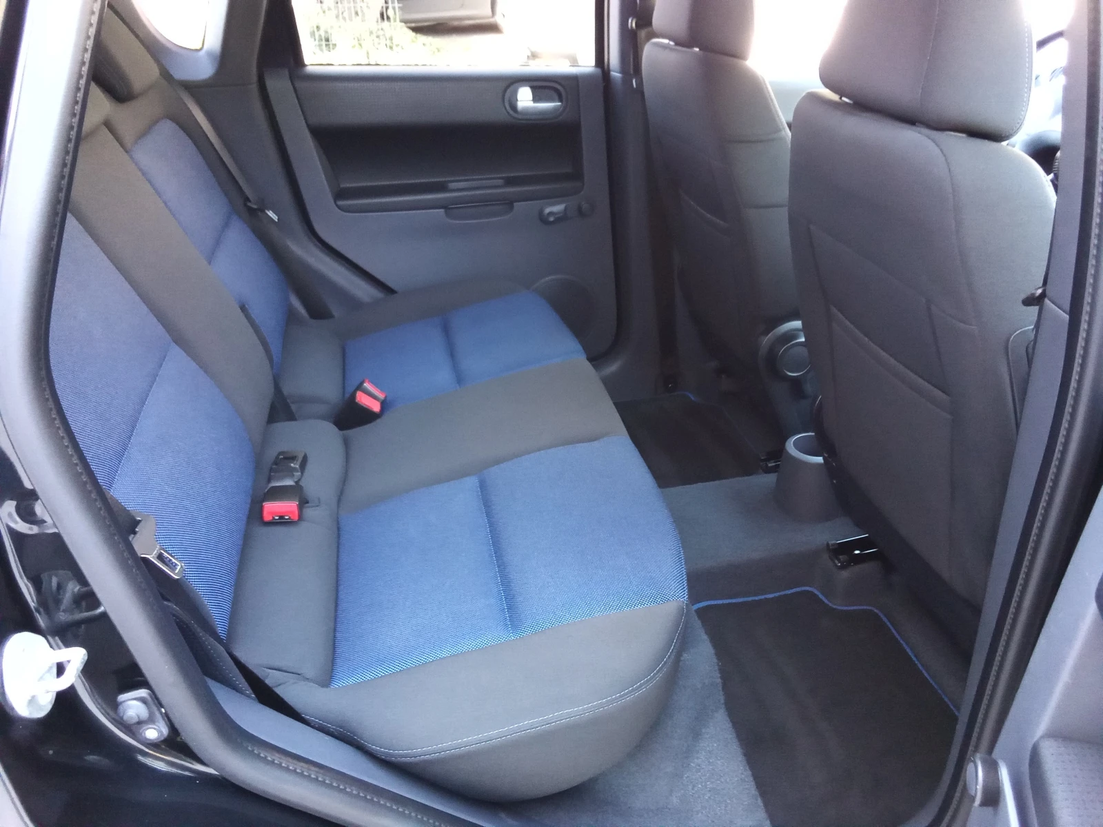 Mitsubishi Colt 1.3i-95kc., снимка 13 - Автомобили и джипове - 54429585