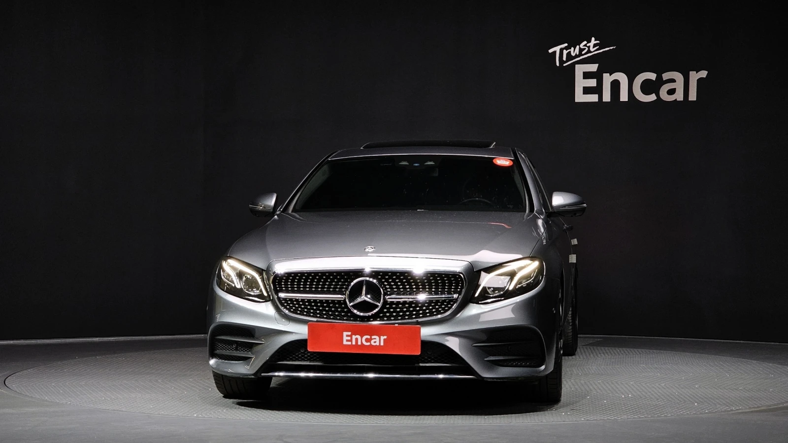 Mercedes-Benz E 300 AMG Line W213 | HUD | 360  Camera | AMG Line, снимка 3 - Автомобили и джипове - 54691158