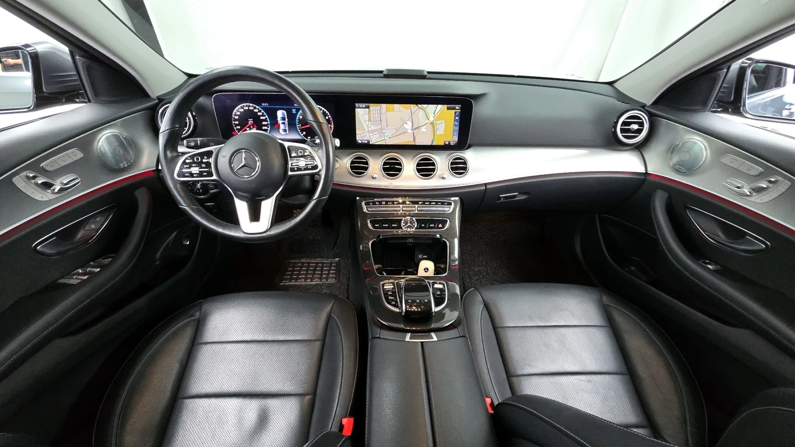 Mercedes-Benz E 300 AMG Line W213 | HUD | 360  Camera | AMG Line, снимка 6 - Автомобили и джипове - 54691158