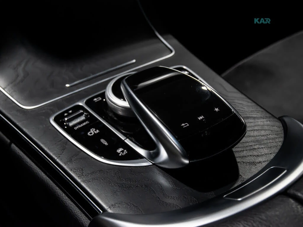 Mercedes-Benz C 43 AMG * AMG Line * HeadUp * * AвтоКредит* (ЦЕНА ДО БГ), снимка 15 - Автомобили и джипове - 55109961