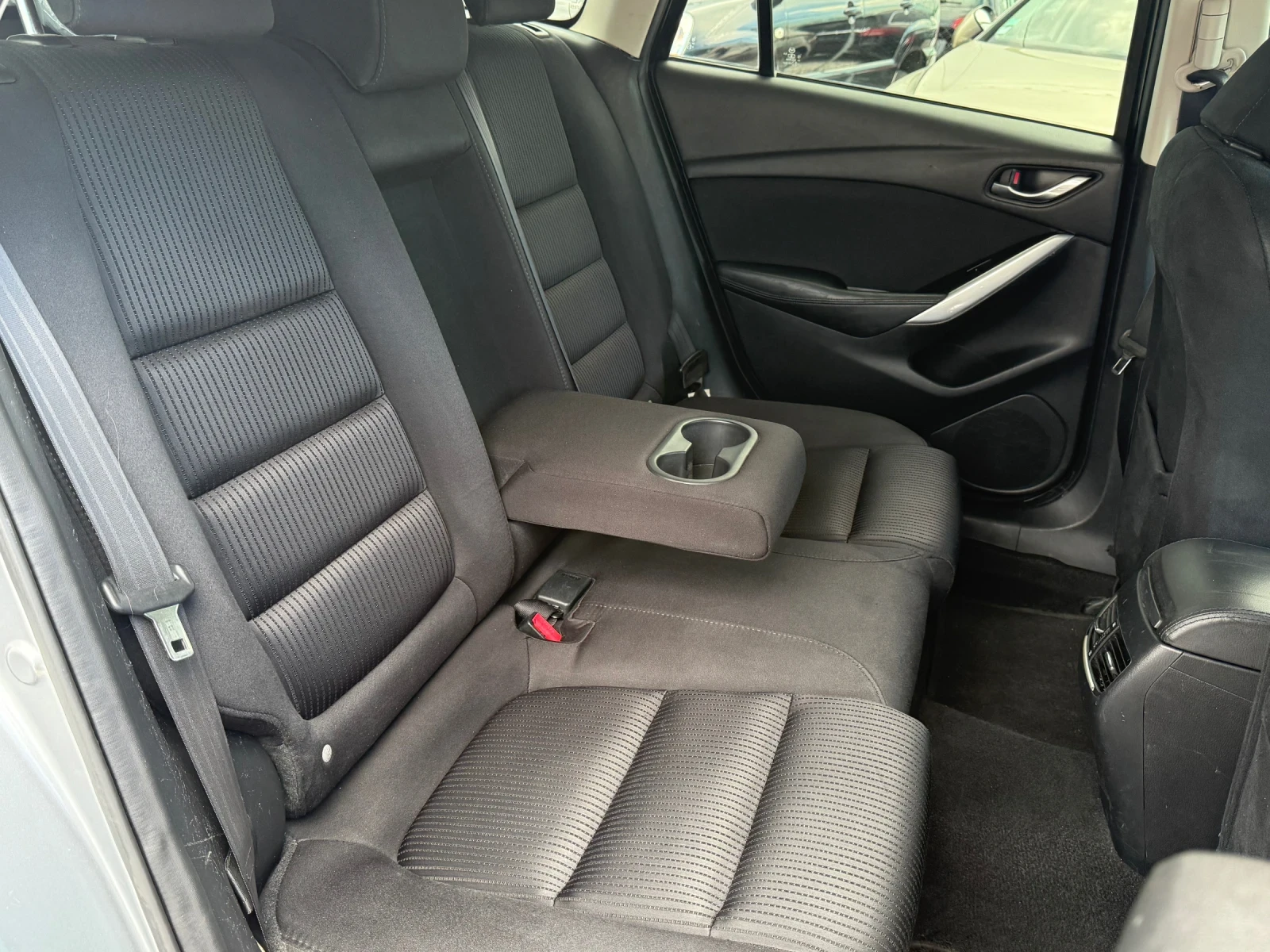 Mazda 6 2.2, SKYAKTIVE ОТЛИЧНО СЪСТОЯНИЕ!, снимка 10 - Автомобили и джипове - 55125135