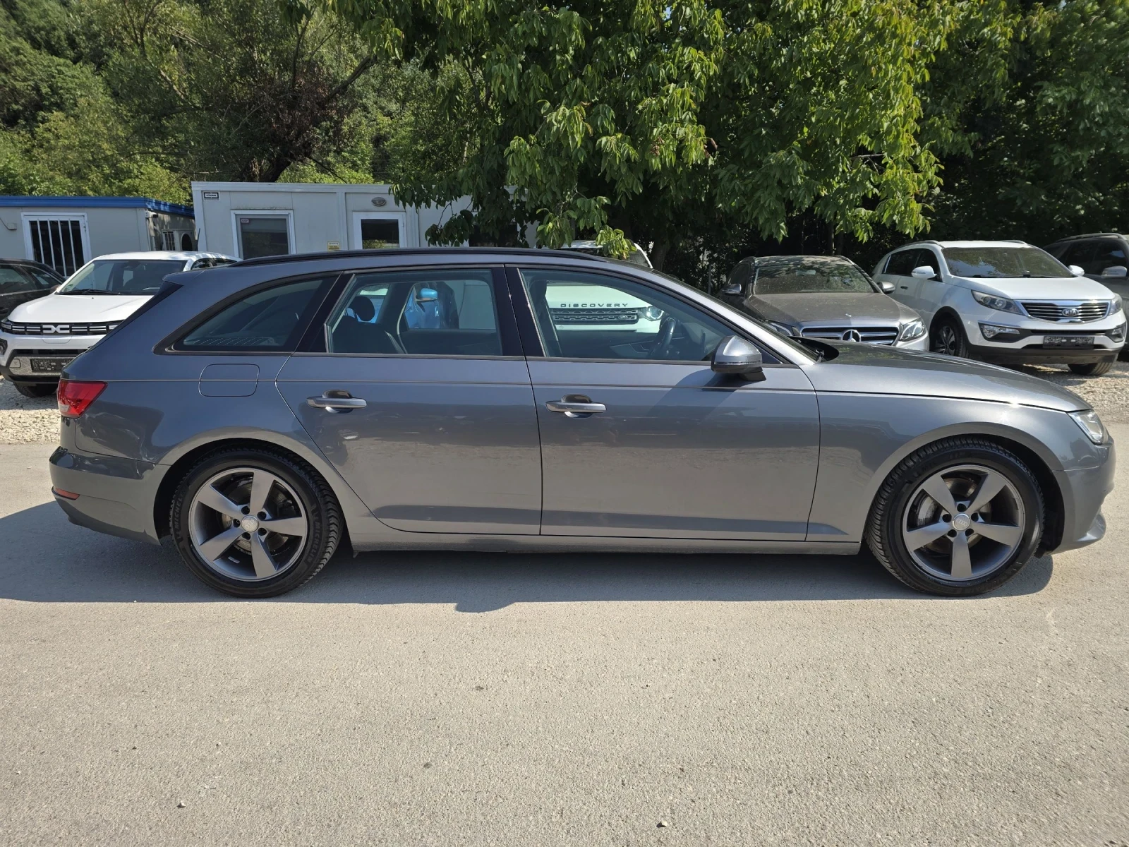 Audi A4 2.0TDI 190к.с 6 Скорости, снимка 8 - Автомобили и джипове - 55433540