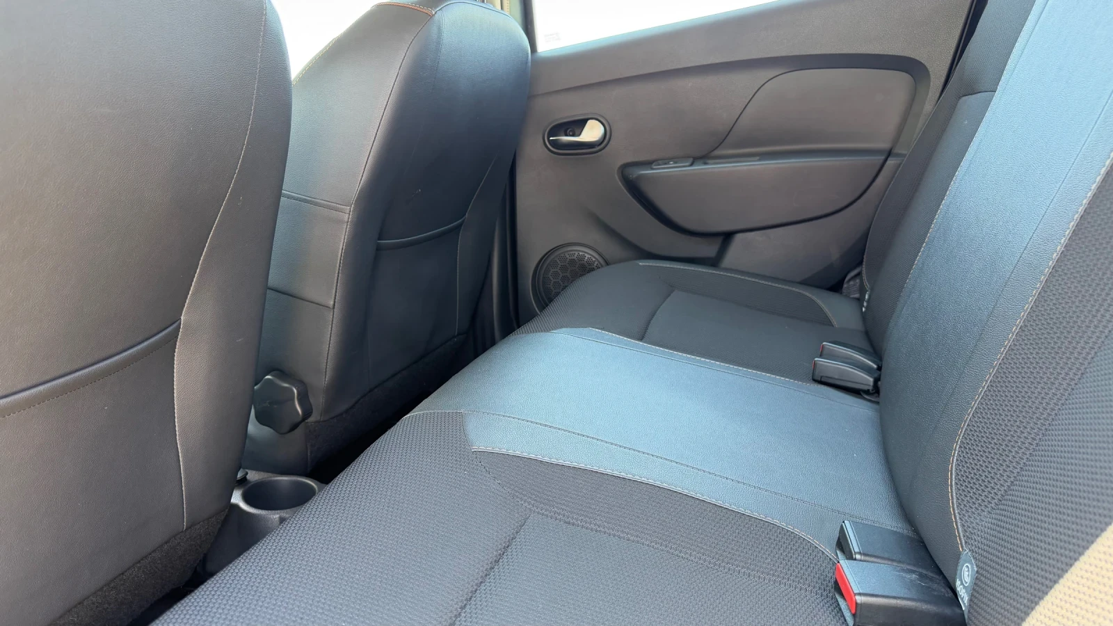 Dacia Sandero STEPWEY, ������� 6 ��������, 1.5dci, ����6 | Mobile.bg � ����������� 17