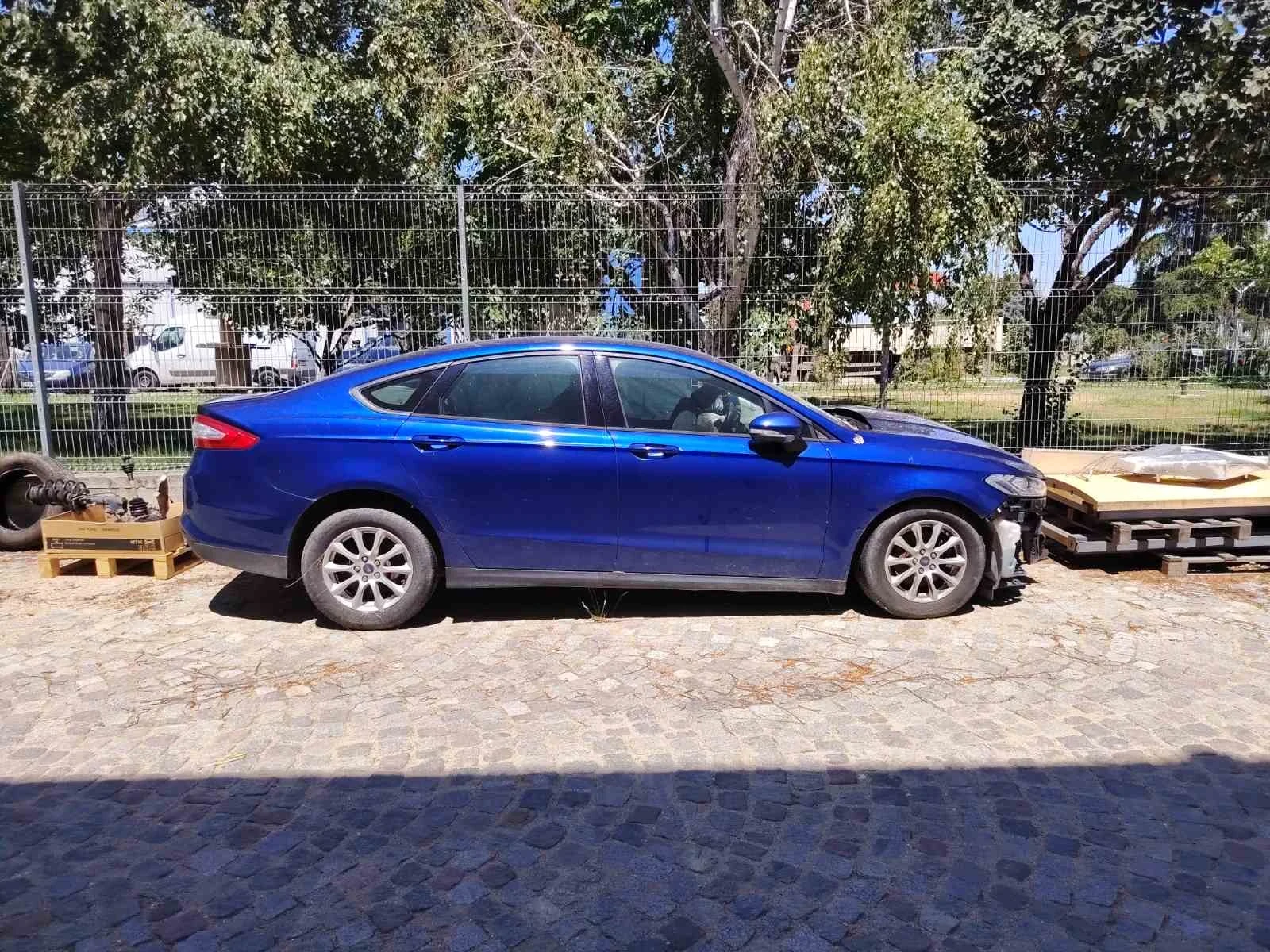 Ford Mondeo 1.6i