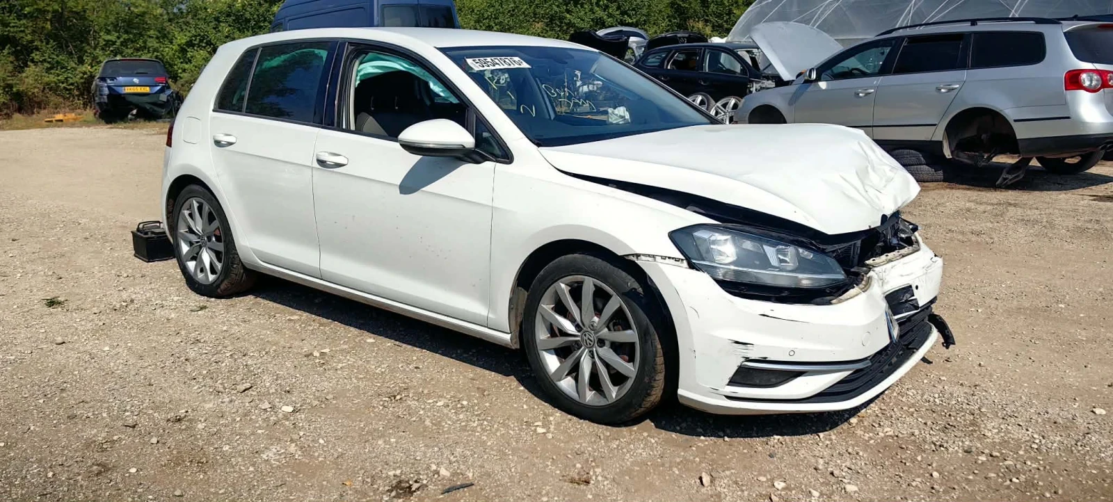 VW Golf 1.6 TDI, снимка 5 - Автомобили и джипове - 55609599