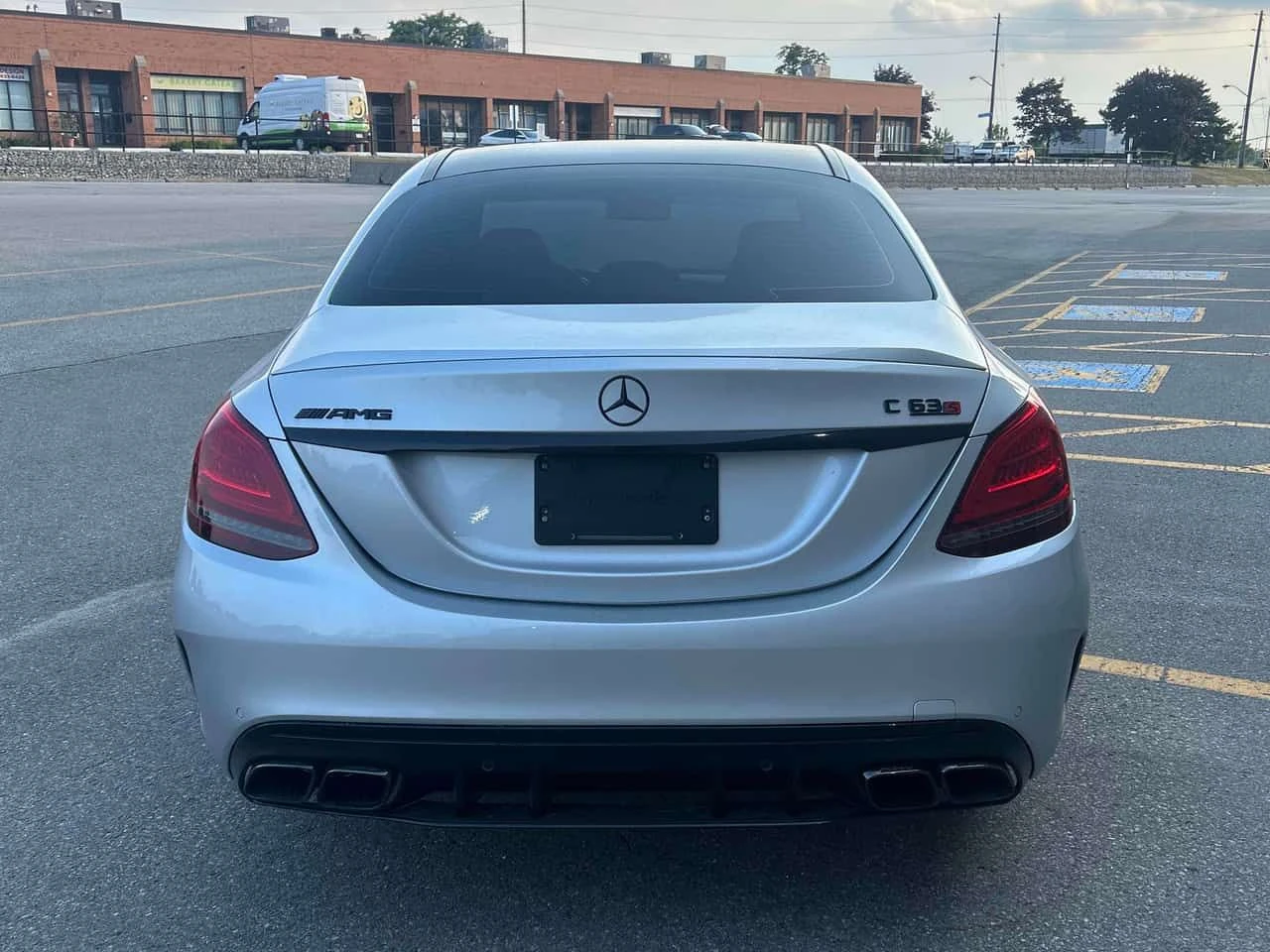 Mercedes-Benz C 63 AMG * АВТОКРЕДИТ БЕЗ ПЪРВОНАЧАЛНА ВНОСКА* , снимка 4 - Автомобили и джипове - 55648658