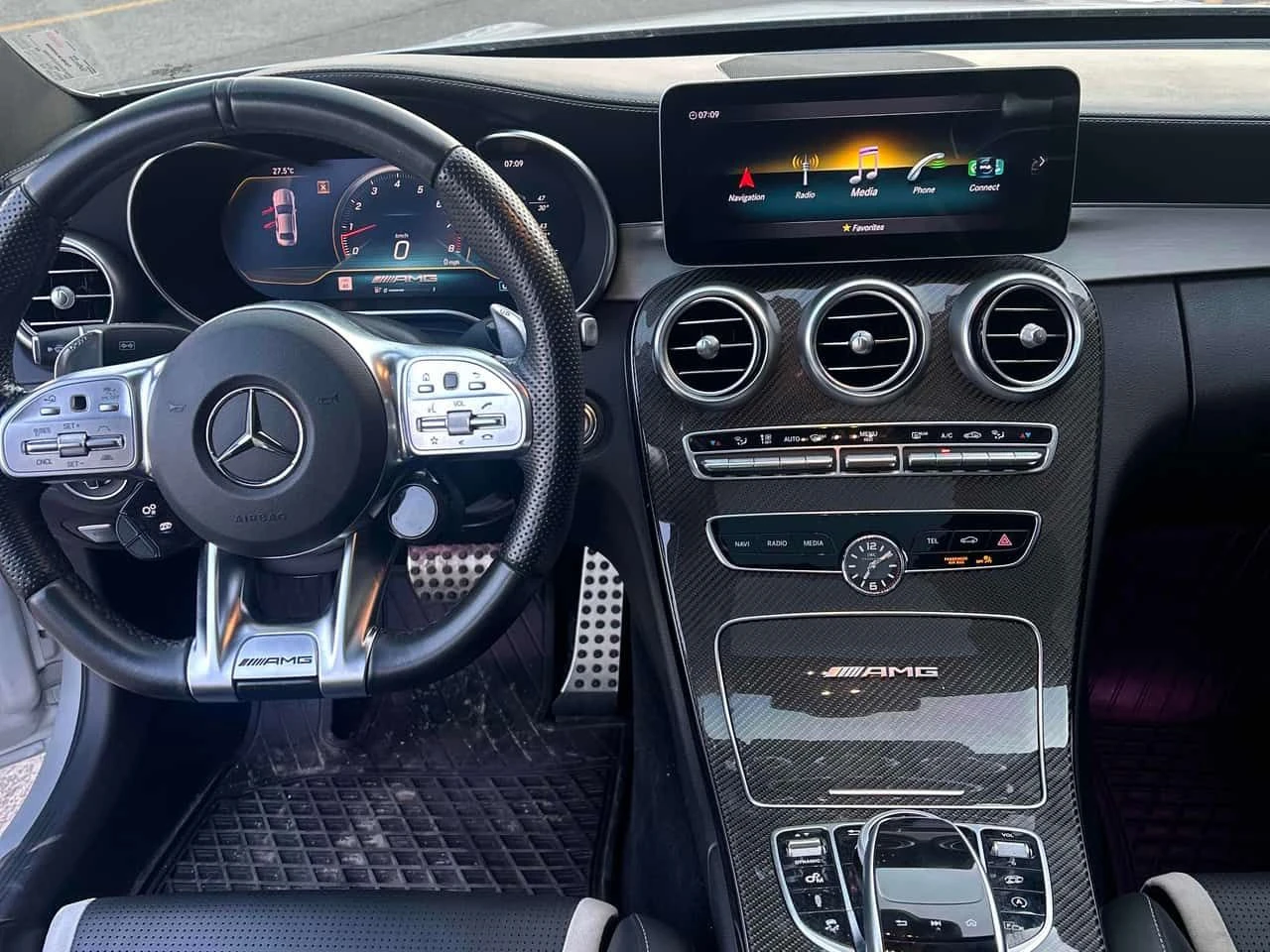 Mercedes-Benz C 63 AMG * АВТОКРЕДИТ БЕЗ ПЪРВОНАЧАЛНА ВНОСКА* , снимка 9 - Автомобили и джипове - 55648658