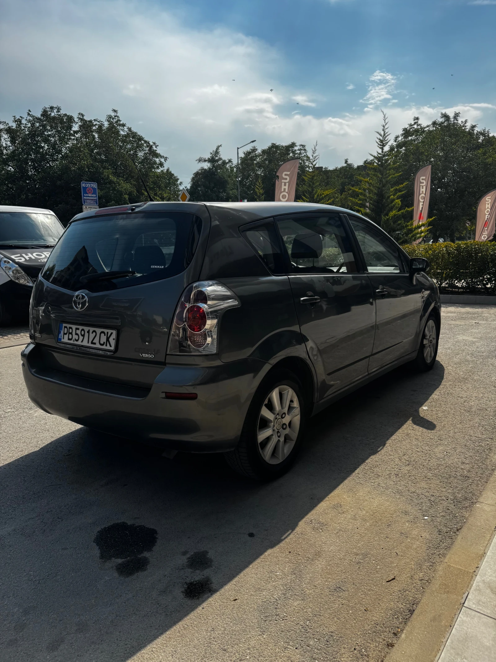 Toyota Corolla verso Ван, снимка 5 - Автомобили и джипове - 55707611