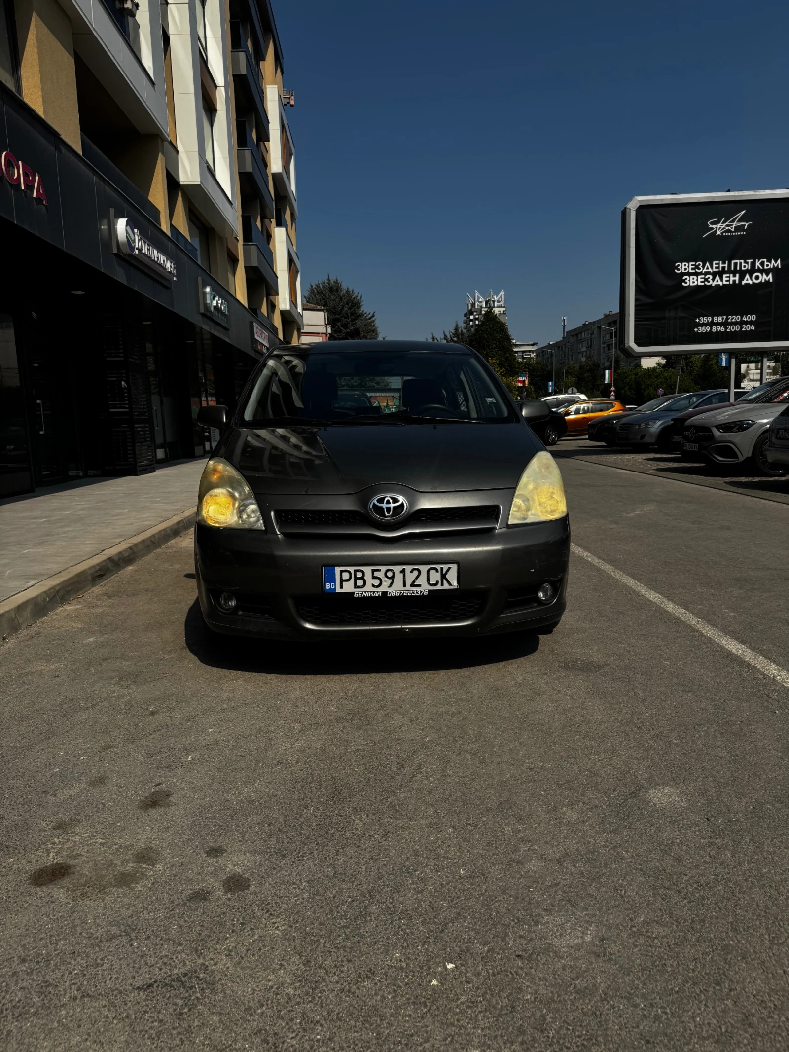 Toyota Corolla verso Ван, снимка 4 - Автомобили и джипове - 55707611