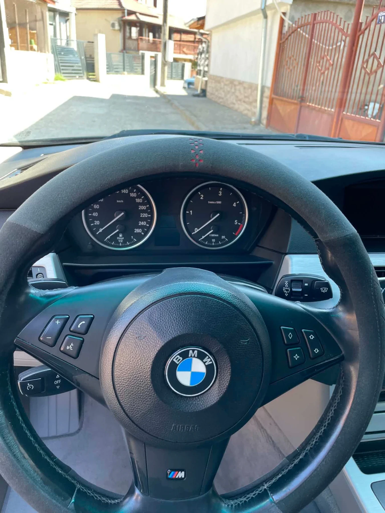 BMW 530, снимка 10 - Автомобили и джипове - 55887502