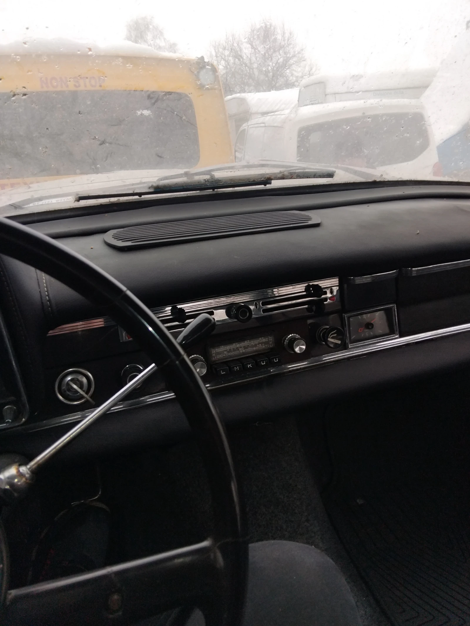 Mercedes-Benz 110 1.9 D, снимка 4 - Автомобили и джипове - 56153813