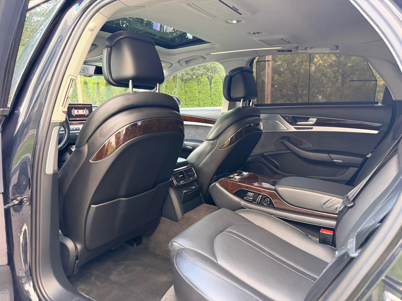 Audi A8 4.2TDI / MATRIX / S8 pack, снимка 11 - Автомобили и джипове - 56201303