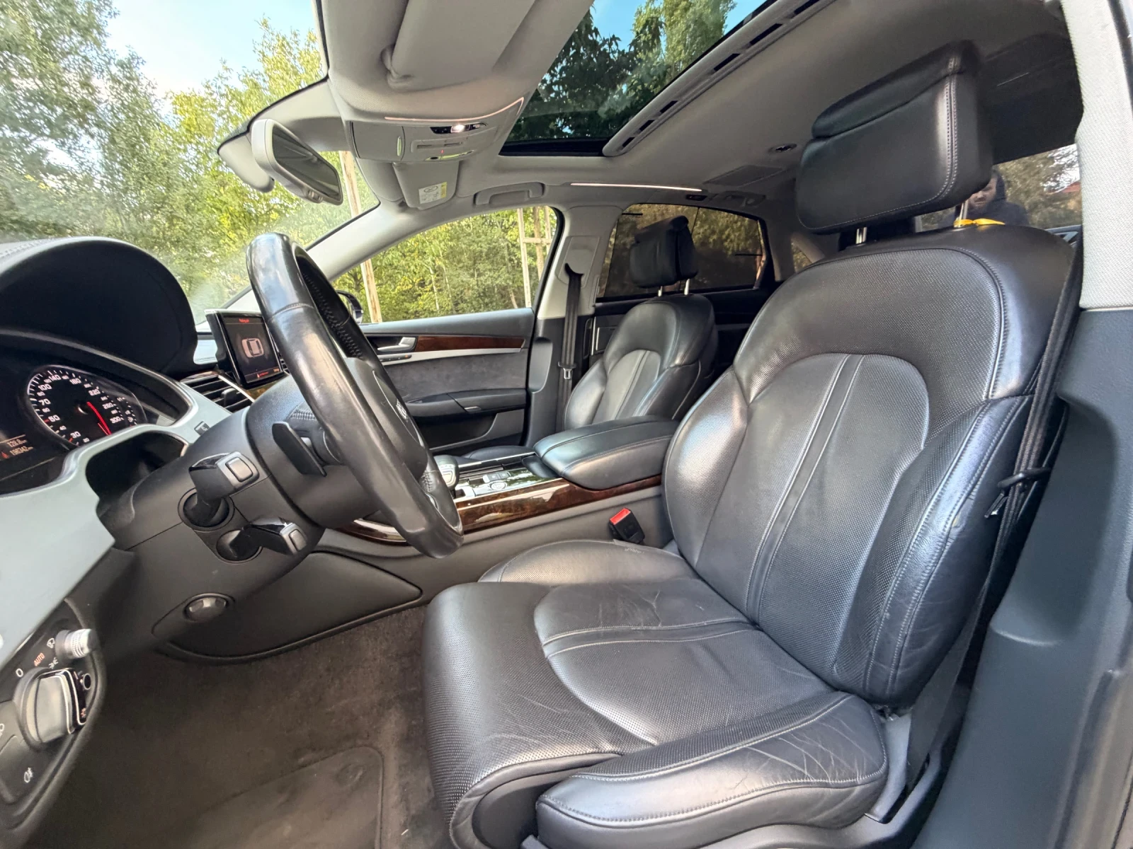 Audi A8 4.2TDI / MATRIX / S8 pack, снимка 10 - Автомобили и джипове - 56201303