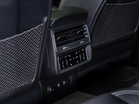 Audi SQ8 * CERAMIC* Quattro* B&O* Обдухване* Carbon* PANO*  - 66798 € / 130645.53 лв. - 51133431 15