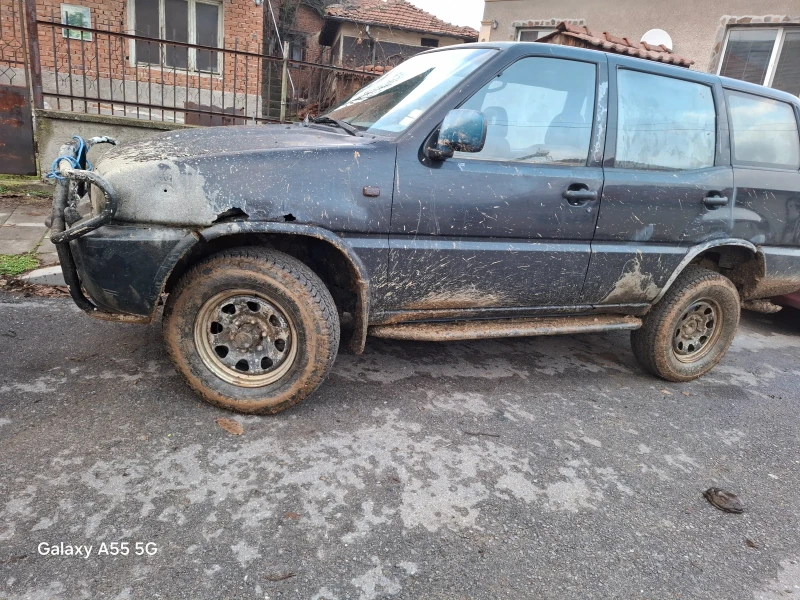 Nissan Terrano, снимка 11 - Автомобили и джипове - 48499711