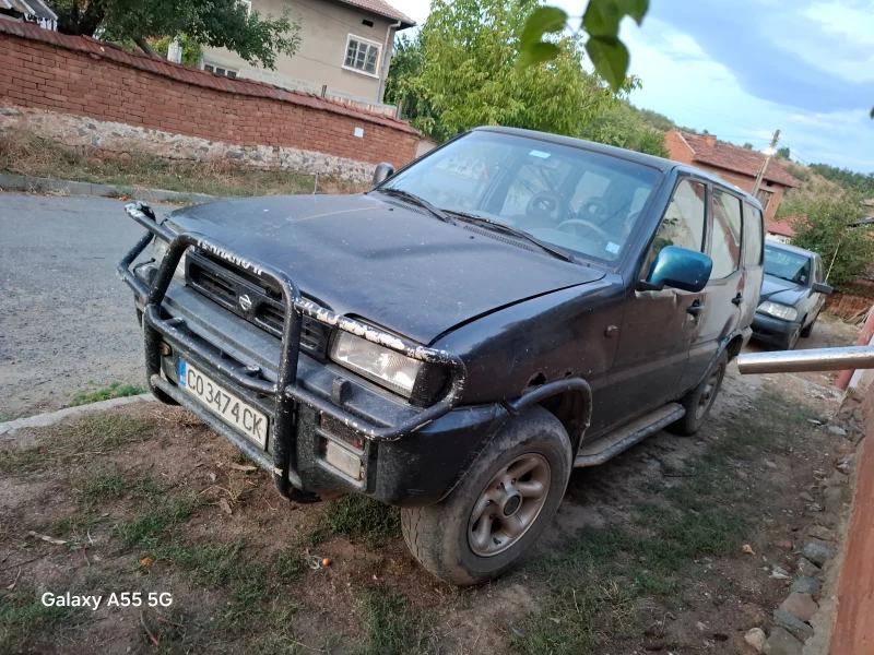 Nissan Terrano, снимка 10 - Автомобили и джипове - 48499711