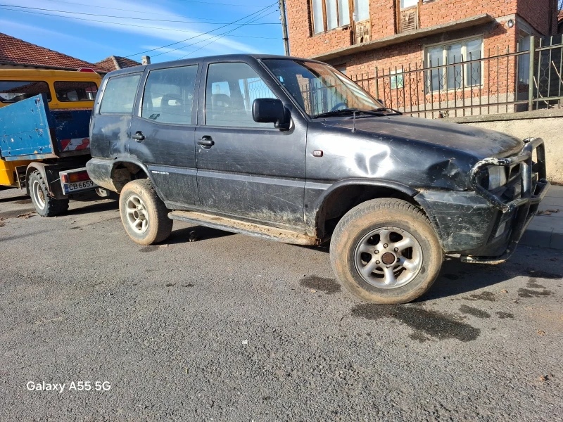 Nissan Terrano, снимка 4 - Автомобили и джипове - 48499711