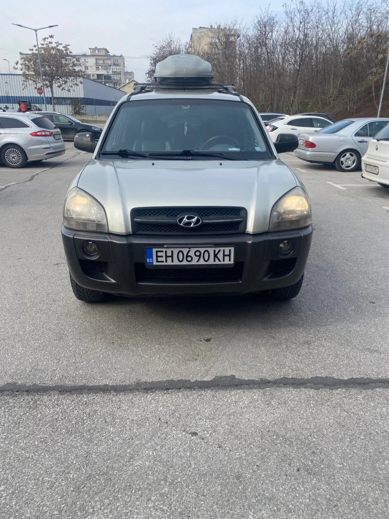 Hyundai Tucson, снимка 1 - Автомобили и джипове - 49127530