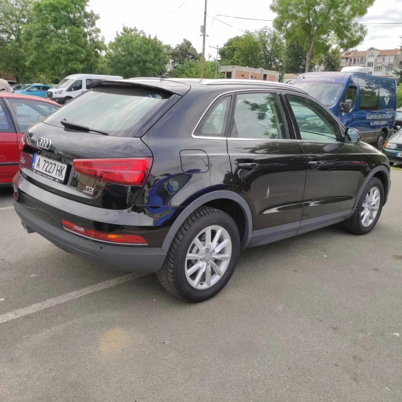 Audi Q3, снимка 5 - Автомобили и джипове - 52272144