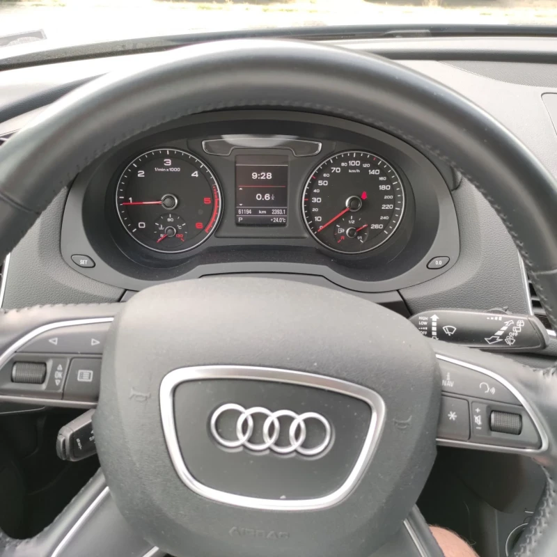 Audi Q3, снимка 6 - Автомобили и джипове - 52272144