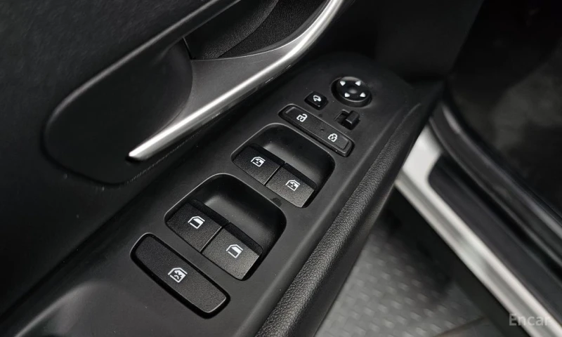 Hyundai Tucson, снимка 11 - Автомобили и джипове - 52723057