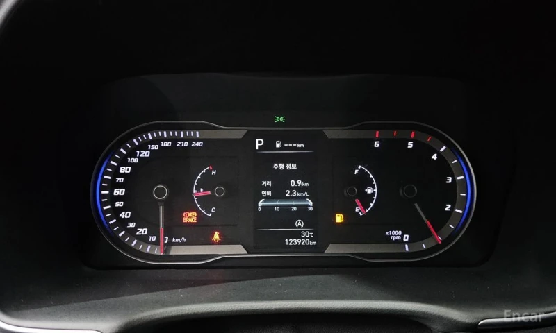 Hyundai Tucson, снимка 8 - Автомобили и джипове - 52723057