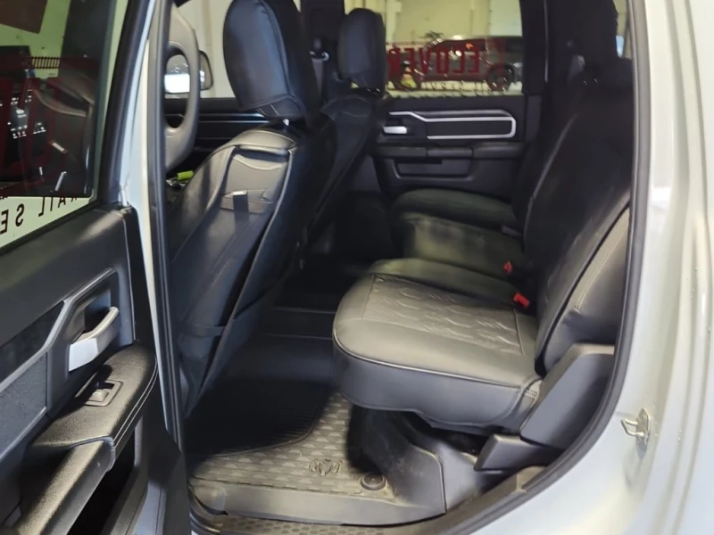 Dodge RAM 2500 BIG HORN * CARFAX * ФИНАНСИРАНЕ, снимка 12 - Автомобили и джипове - 53077598