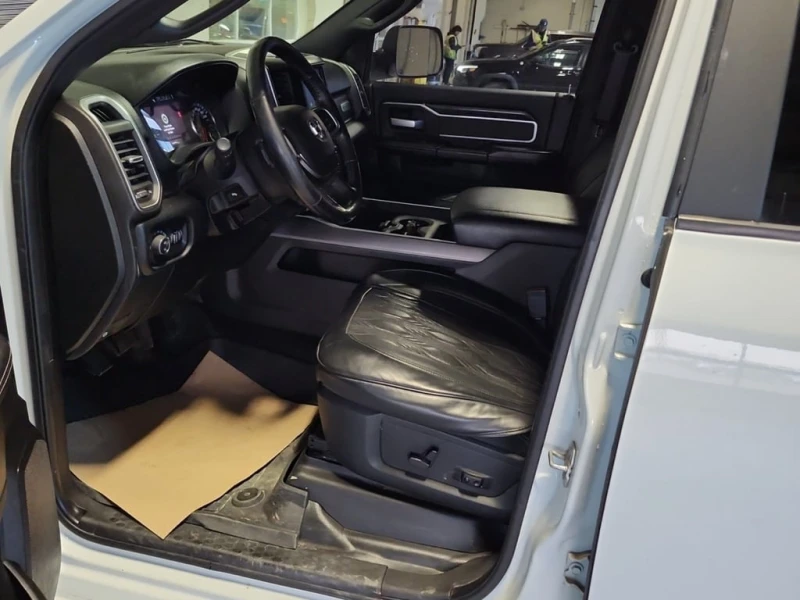 Dodge RAM 2500 BIG HORN * CARFAX * ФИНАНСИРАНЕ, снимка 5 - Автомобили и джипове - 53077598