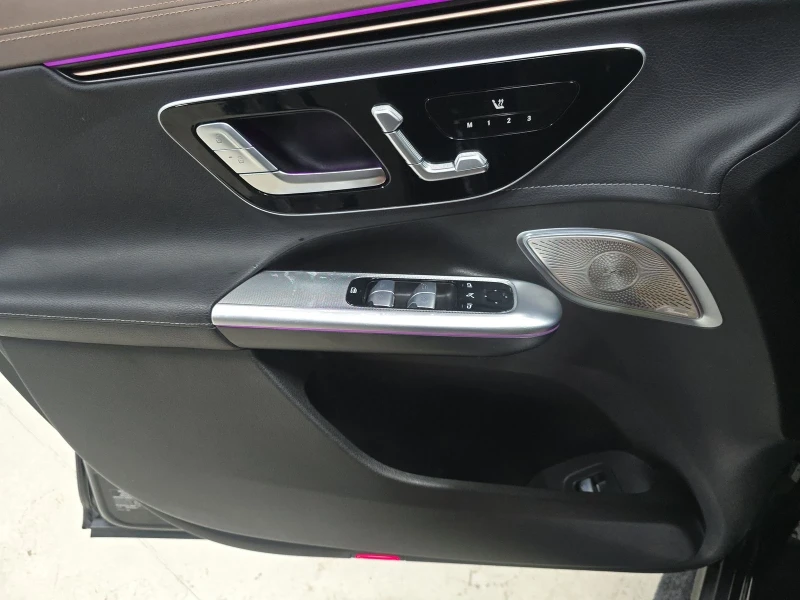 Mercedes-Benz EQE 500 SUV, снимка 9 - Автомобили и джипове - 53242343