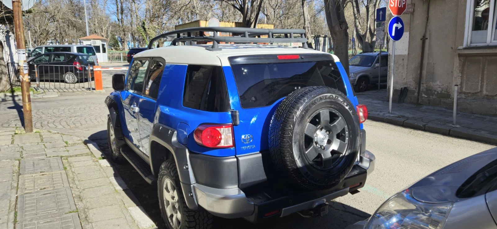 Toyota Fj cruiser 4.0 GAS DIFF LOCK - изображение 5