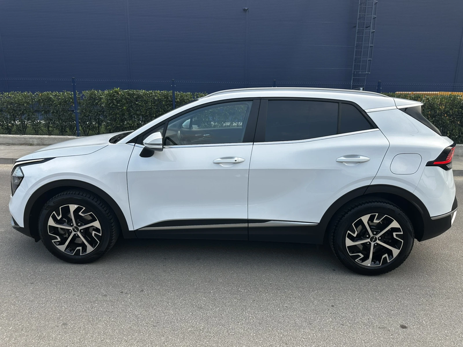 Kia Sportage 1.6 GDI-HEV STYLE HYBRID/4x4/EURO6/KAMERA ГАРАНЦИЯ - изображение 7