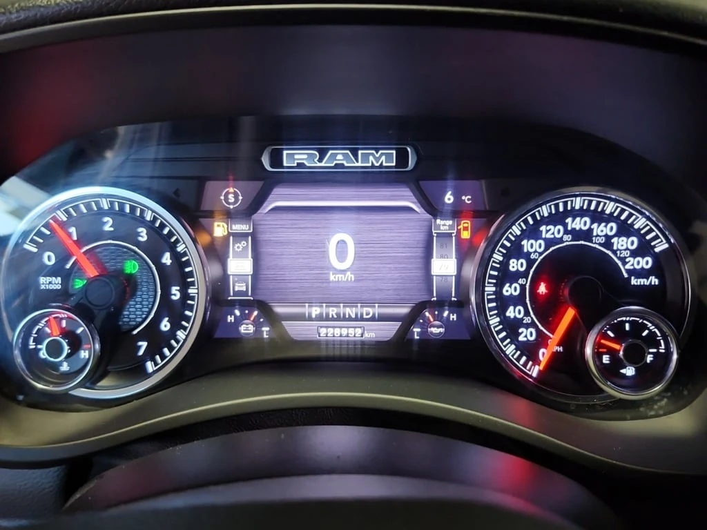 Dodge RAM 2500 BIG HORN * CARFAX * ФИНАНСИРАНЕ - изображение 9