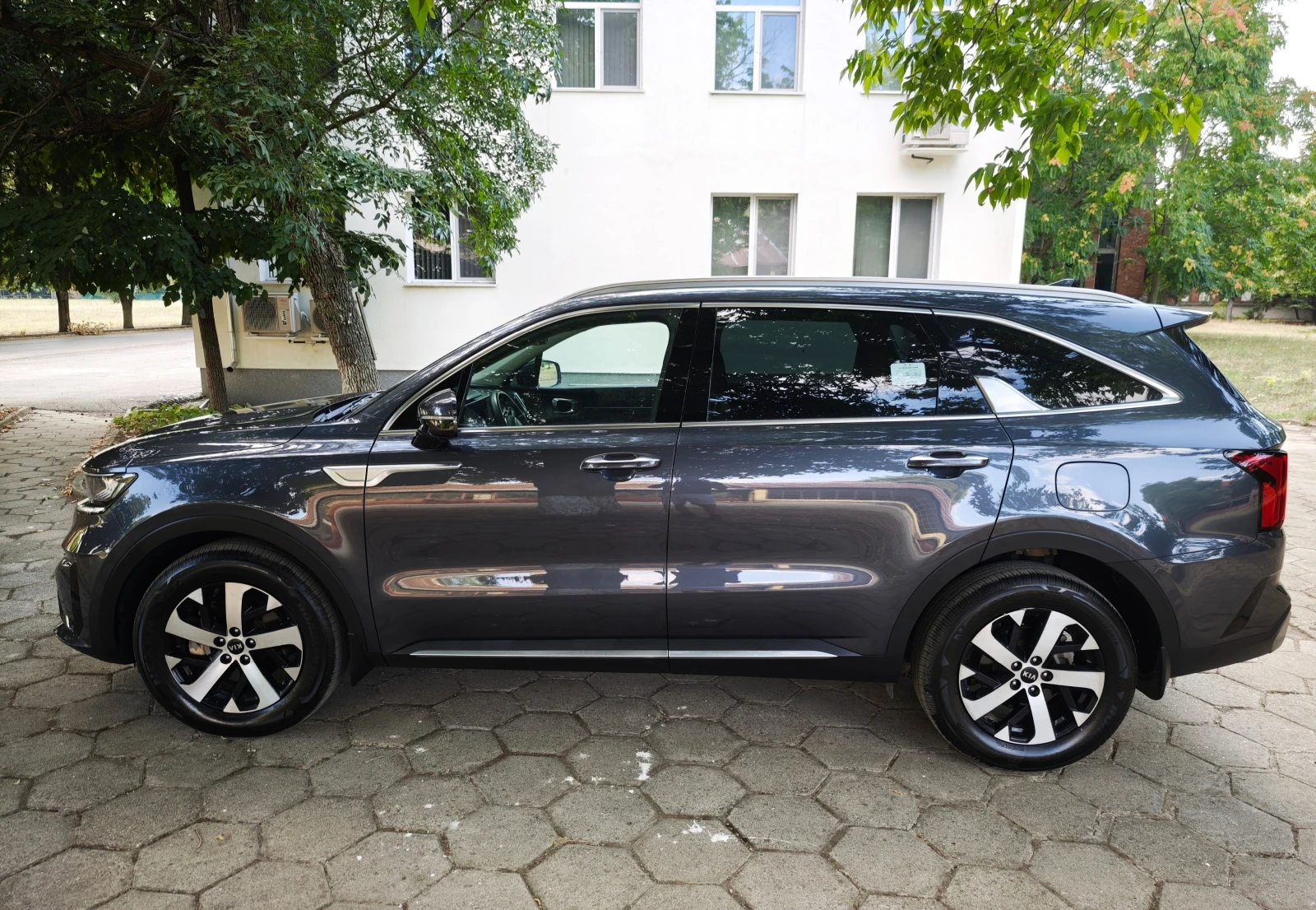 Kia Sorento 2.2 CRDI 4x4, снимка 7 - Автомобили и джипове - 55292617