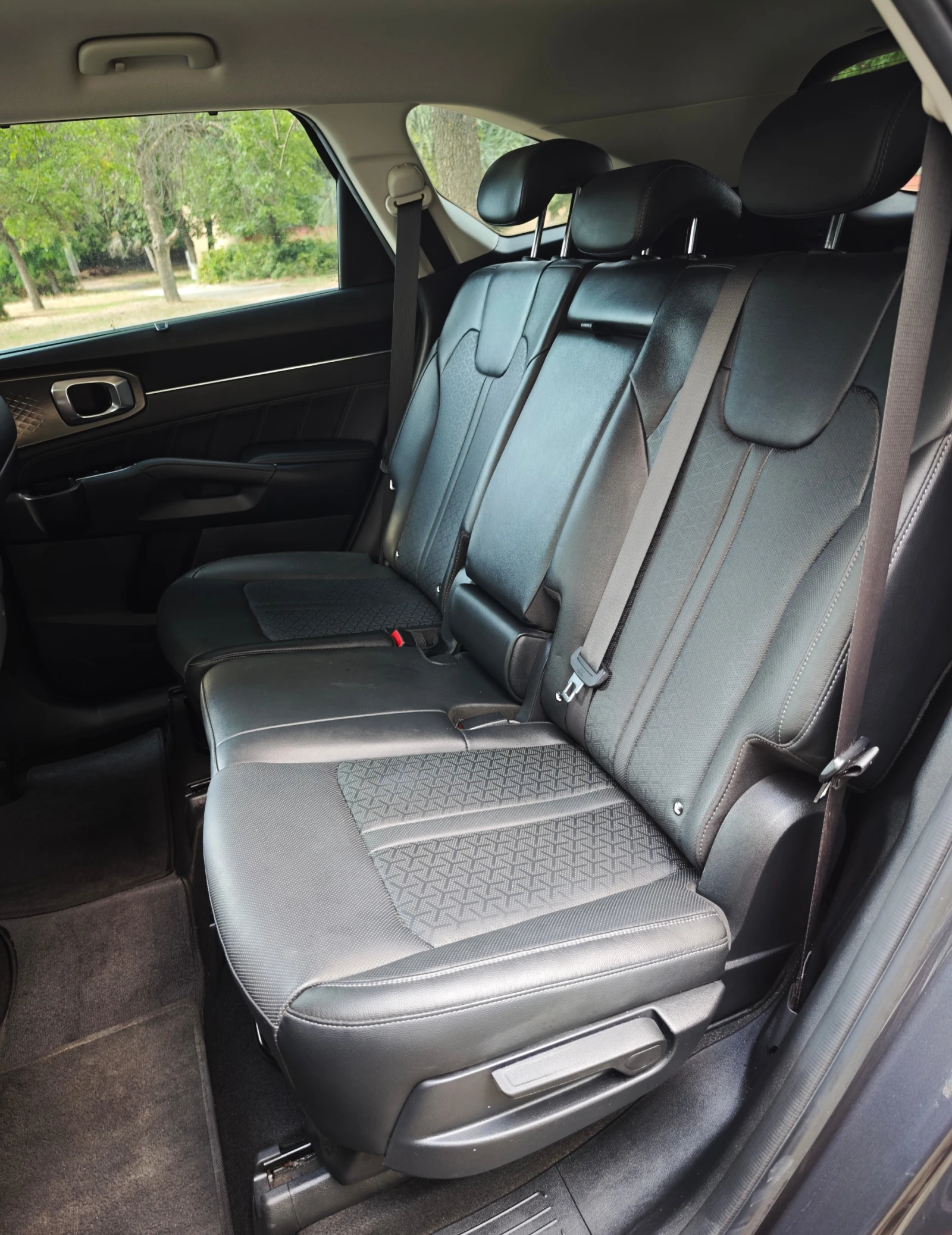 Kia Sorento 2.2 CRDI 4x4, снимка 16 - Автомобили и джипове - 55292617