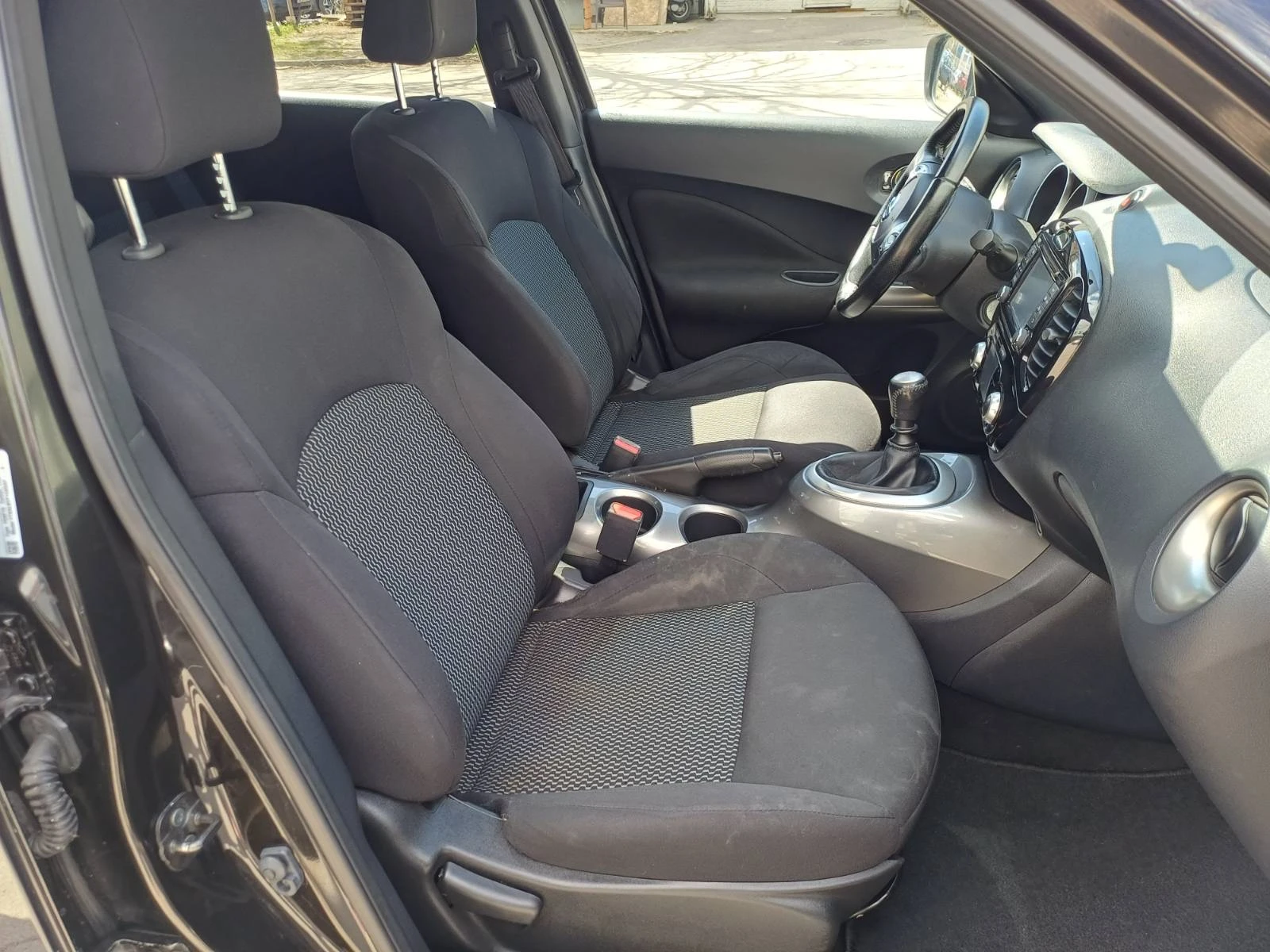 Nissan Juke 1.5 dCi Facelift, снимка 14 - Автомобили и джипове - 54264921