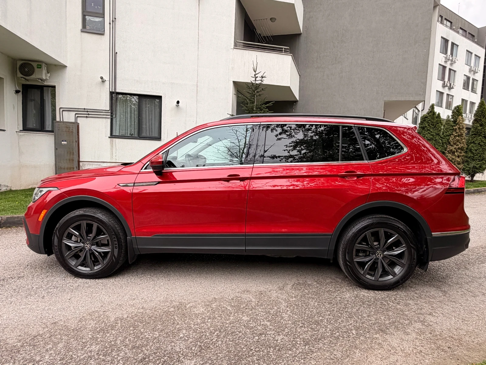 VW Tiguan 2.0TSI / 4-MOTION, снимка 4 - Автомобили и джипове - 54482589