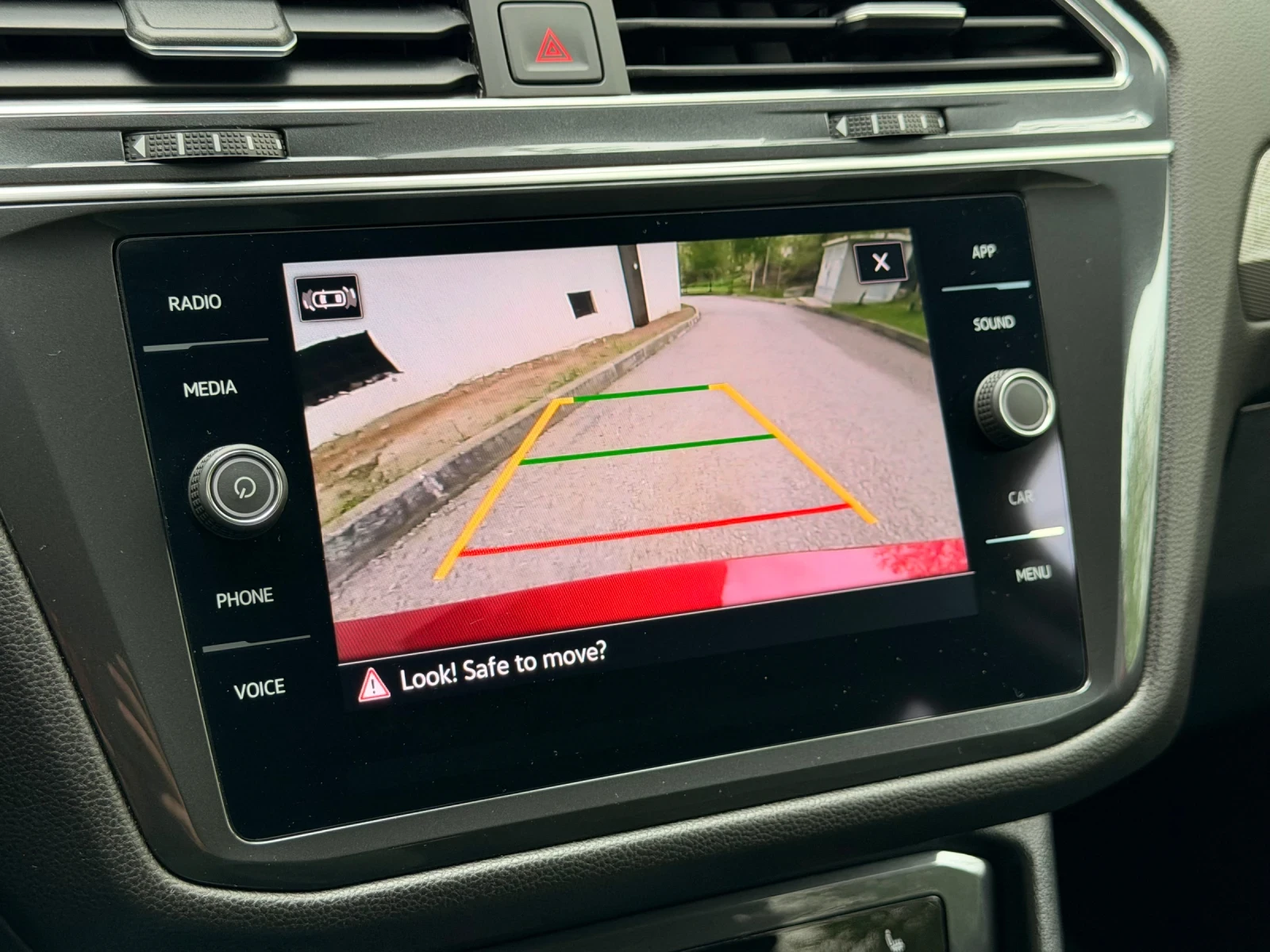 VW Tiguan 2.0TSI / 4-MOTION, снимка 15 - Автомобили и джипове - 54482589