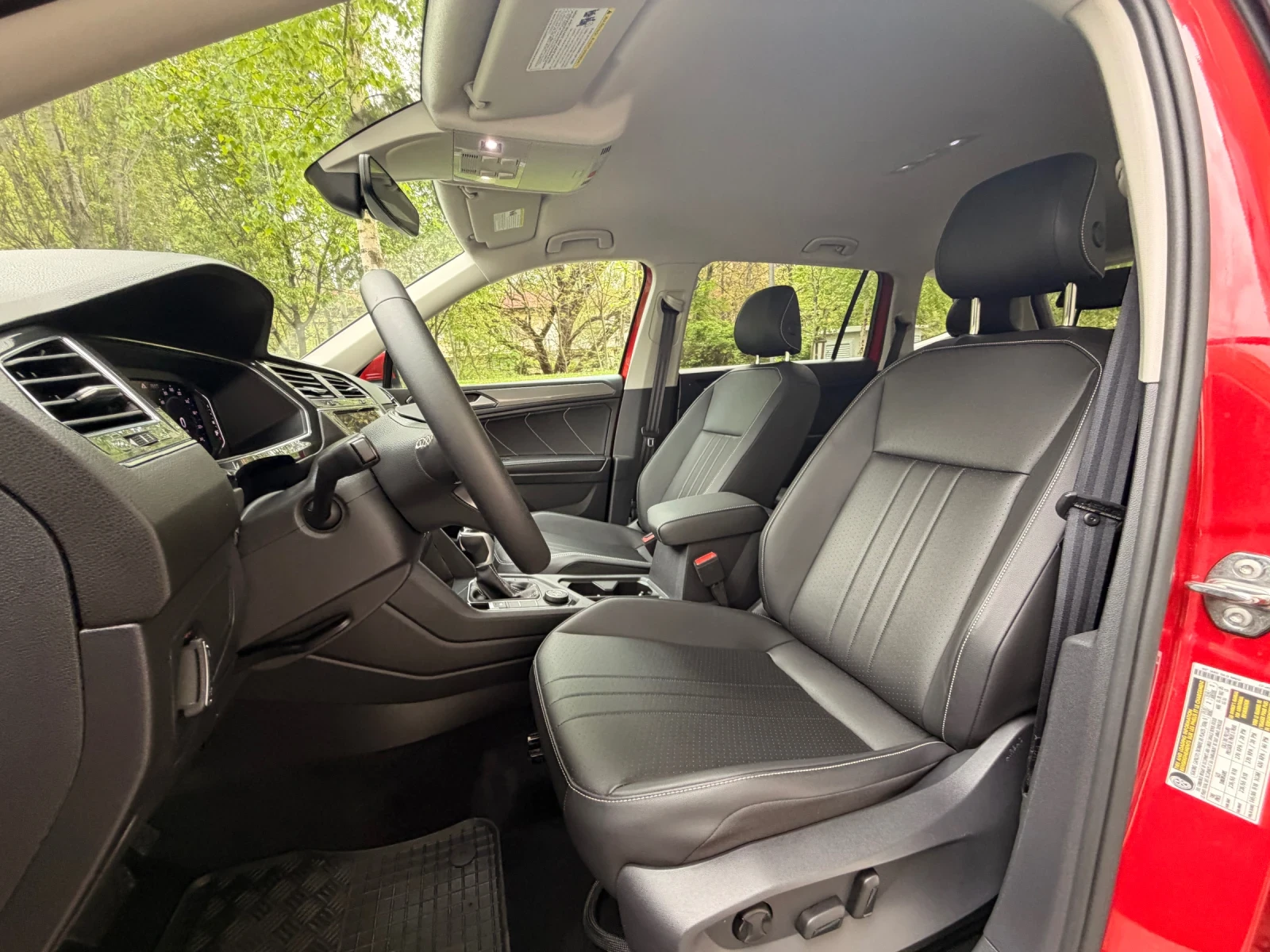 VW Tiguan 2.0TSI / 4-MOTION, снимка 10 - Автомобили и джипове - 54482589