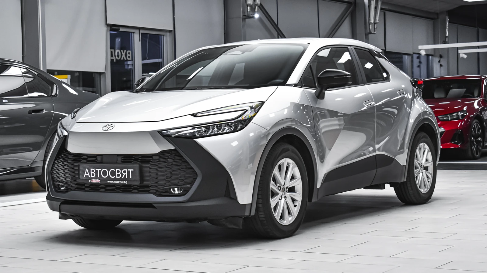 Toyota C-HR CULT 1.8 Hybrid Automatic, снимка 4 - Автомобили и джипове - 54965818