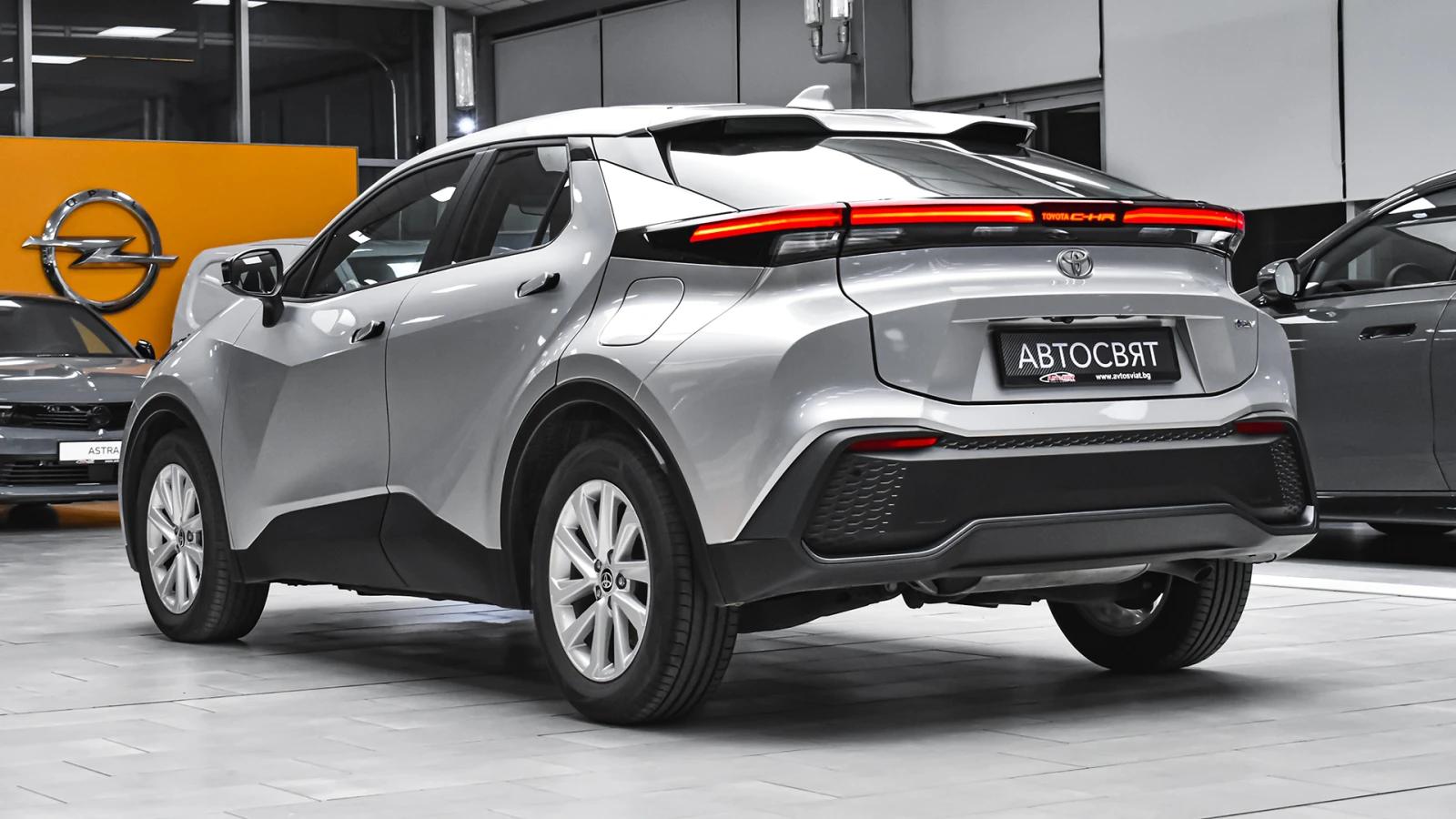 Toyota C-HR CULT 1.8 Hybrid Automatic, снимка 7 - Автомобили и джипове - 54965818