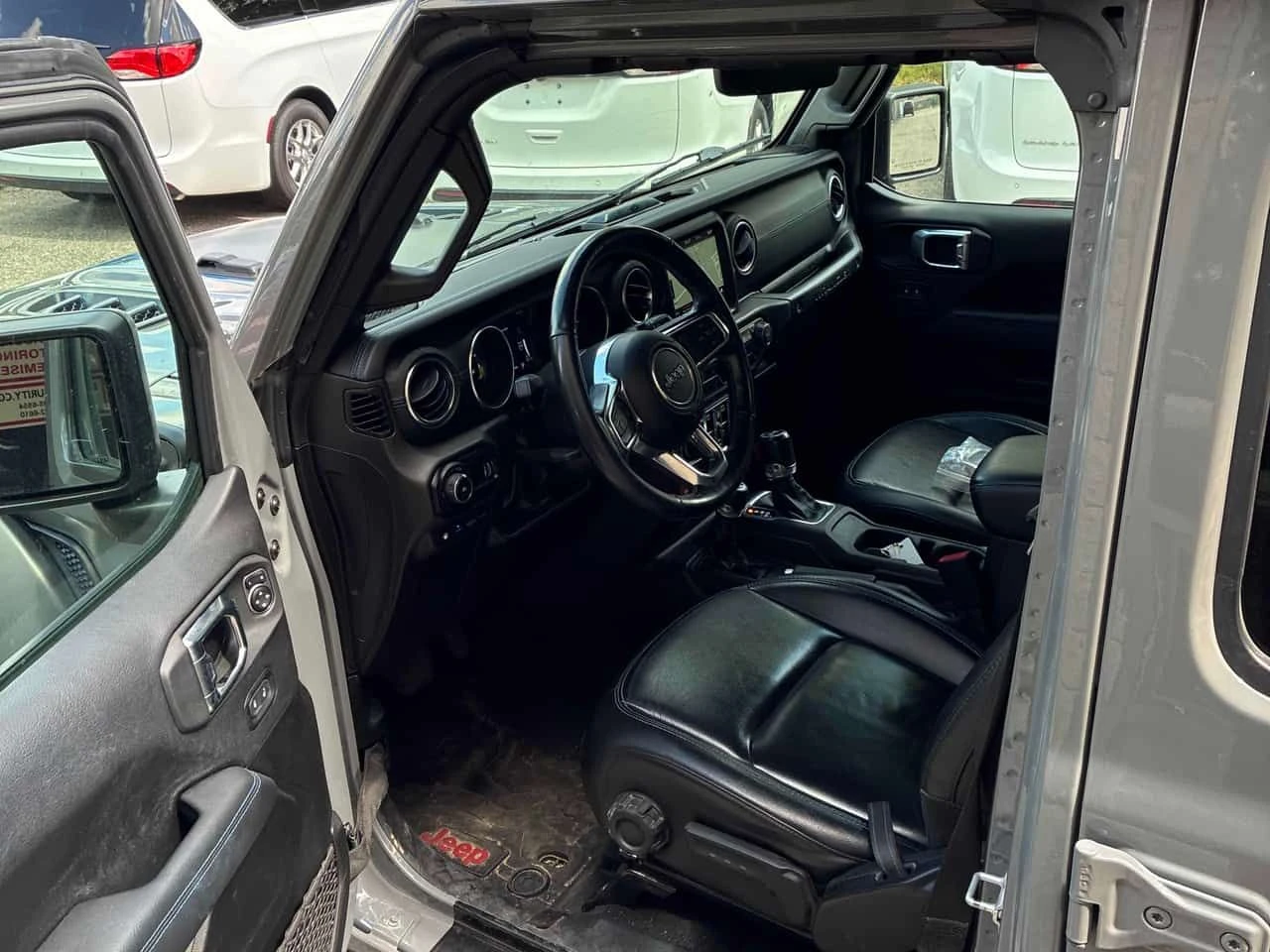 Jeep Wrangler * Rubicon * CARFAX * ОПЦИЯ ЗА ФИНАНСИРАНЕ , снимка 5 - Автомобили и джипове - 55223888