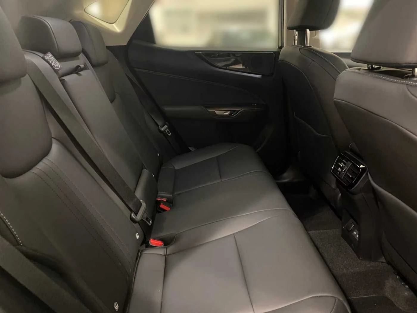 Lexus NX 350h 2.5HEV/243HP/EXECUTIVE/360/ACC/CPLAY/NAVI/565q, снимка 10 - Автомобили и джипове - 55540773