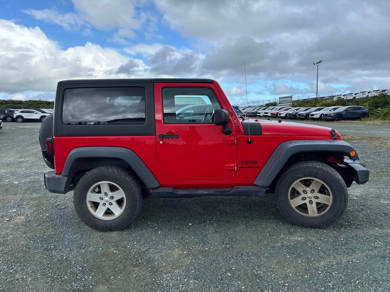 Jeep Wrangler * Sport * CARFAX * БЕЗ ПЪРВОНАЧАЛНА ВНОСКА, снимка 16 - Автомобили и джипове - 56084254