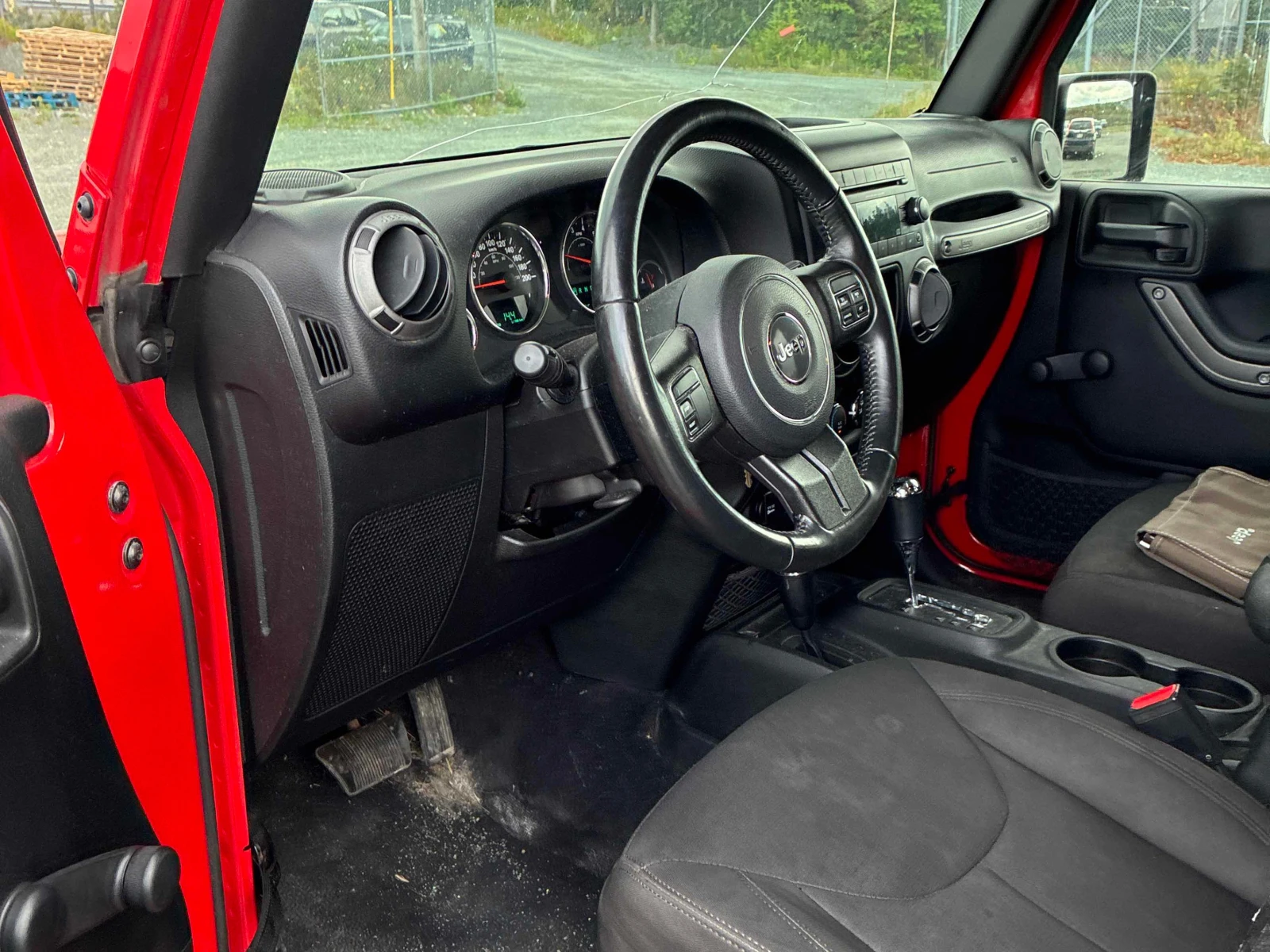 Jeep Wrangler * Sport * CARFAX * БЕЗ ПЪРВОНАЧАЛНА ВНОСКА, снимка 5 - Автомобили и джипове - 56084254